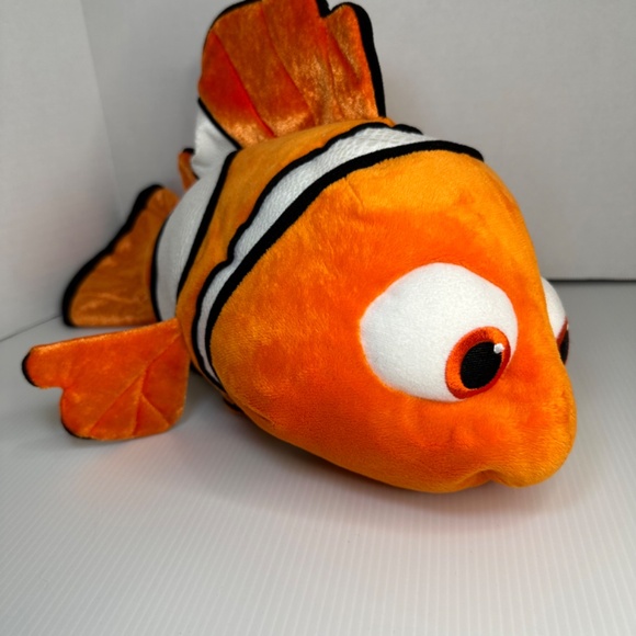 Disney Store Pixar Finding Nemo Orange Clown Fish Large 18" Stuffed Plush - Picture 9 of 11